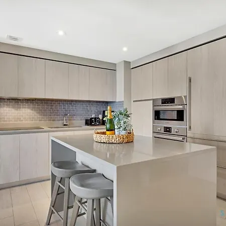 Sophisticated Coastal Haven, Parking Included Apartment Hollywood Exterior photo