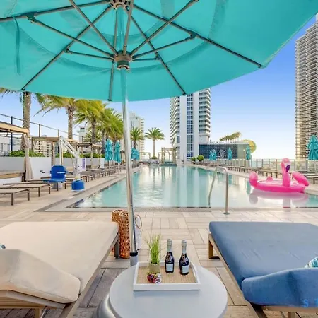 Sophisticated Coastal Haven, Parking Included Apartment Hollywood Exterior photo