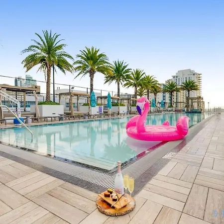 Sophisticated Coastal Haven, Parking Included Apartment Hollywood Exterior photo