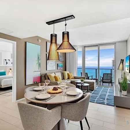 Sophisticated Coastal Haven, Parking Included Apartment Hollywood Exterior photo