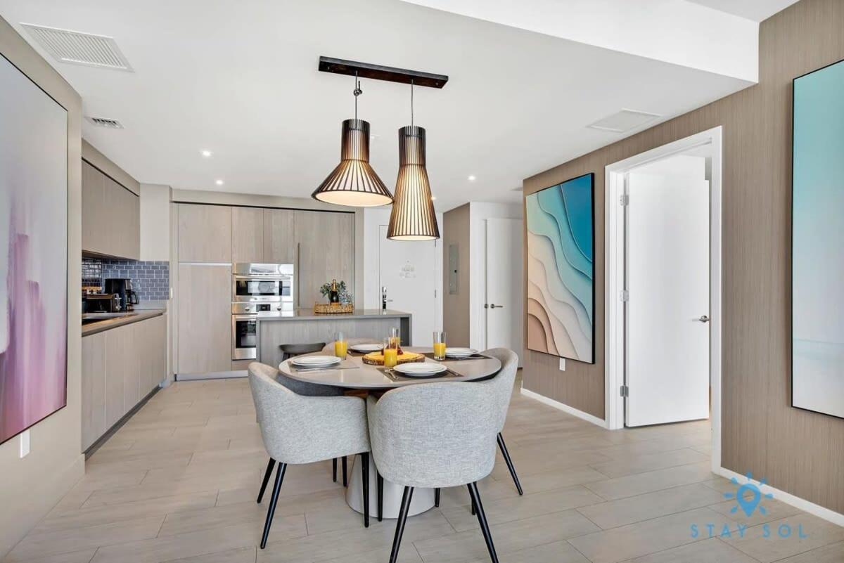 Sophisticated Coastal Haven, Parking Included Apartment Hollywood